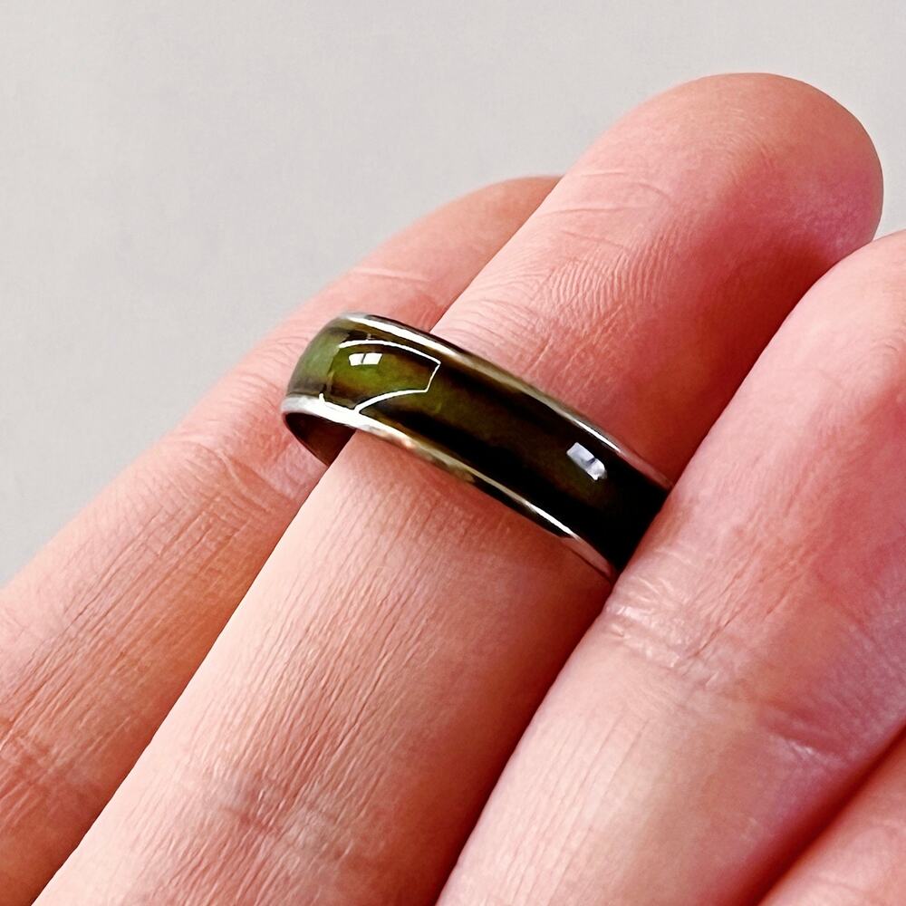 Color Changing Mood Ring Size 9 Unisex Novelty Jewelry